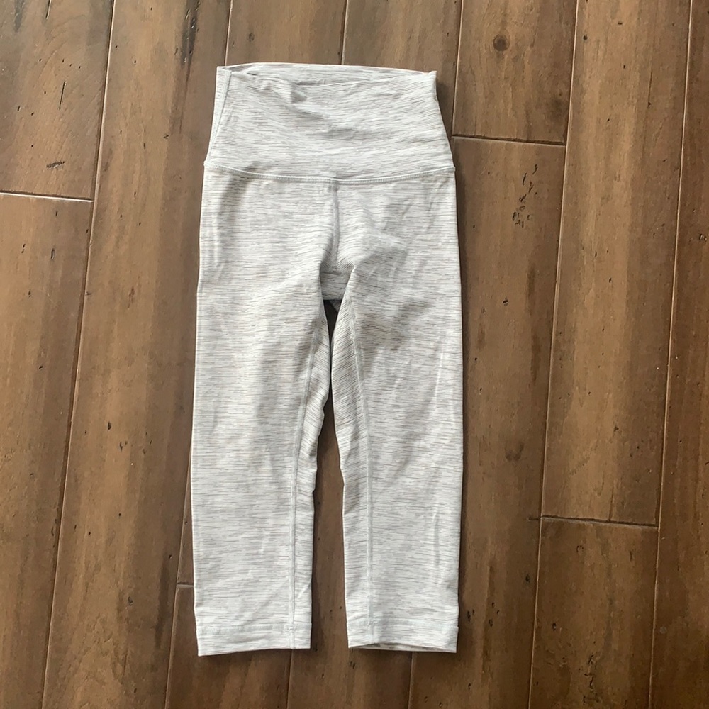 Lululemon cropped leggings